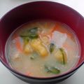 ひぃこ＊'s cooksnap of when they made ひき肉とカット野菜で具だくさんみそ汁.