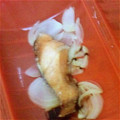 くっきもん's cooksnap of when they made ＊ルクエde塩鮭と新玉ねぎのレンジ蒸し＊.