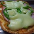 あまいこびと's cooksnap of when they made のせて焼くだけ！簡単ピザトースト.