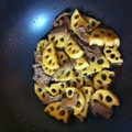 jamrisa's cooksnap of when they made 蓮根と牛肉の簡単炒め煮.