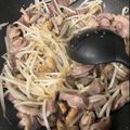 まめんこぉ's cooksnap of when they made 簡単10分でコスパ最高！砂肝&もやし炒め.