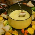 トモたろ's cooksnap of when they made 本格♪ピザ用チーズdeチーズフォンデュ♪.