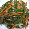 Yuki201110's cooksnap of when they made ピーマンとニンジンとえのきのきんぴら.