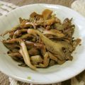 くらら♪☆'s cooksnap of when they made 竹輪と舞茸の炒めもの.