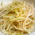 _かえる_'s cooksnap of when they made 簡単おいしいもやしナムル.