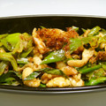 ぴにゃーな's cooksnap of when they made 鶏皮と長ネギのおかか炒め♪.