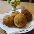 yumikohan's cooksnap of when they made 絶品☆我が家のカレーパン.
