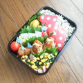 ☆りりん☆'s cooksnap of when they made 赤青しそとごまのおにぎり.