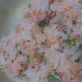 えりこざか's cooksnap of when they made 鮭とシソのおすし.
