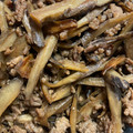 桃色うさこ's cooksnap of when they made 簡単彼ご飯❤豚挽肉とごぼうのどんぶり.