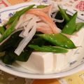 rie-tin's cooksnap of when they made 簡単サラダ　わかめ+豆腐+かにかまさん.