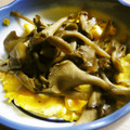 maruru-nn's cooksnap of when they made 舞茸と卵の甘辛炒め.