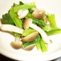 しぃぃくん's cooksnap of when they made 追加の一品に☆小松菜としめじのからし和え.