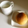mugi0529's cooksnap of when they made 皮のサクっがたまらない♪丸パンHBでも.