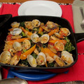 Nipota's cooksnap of when they made 簡単！海老とあさりの発芽玄米パエリア.