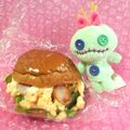 みなみんくっきんぐ's cooksnap of when they made 目玉焼きとウインナーのサンドイッチ.