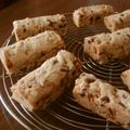 narimimama's cooksnap of when they made グラノーラと2種チョコのサクうまクッキー.