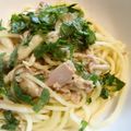 ubusuke's cooksnap of when they made ツナとしめじのゆかりパスタ.
