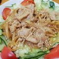 クックHBQ370☆'s cooksnap of when they made 熱冷？豚焼きしゃぶとキュウリのサラダ.
