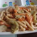 ヤスネエ's cooksnap of when they made 超B級☆お好み焼き風うどん.