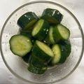 なっつとなっつ's cooksnap of when they made 塩もみ不要！簡単！きゅうりの浅漬け.