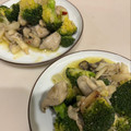 tomo's cooksnap of when they made 簡単♪牡蛎とブロッコリーのアヒージョ風.