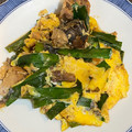 Kasumi's cooksnap of when they made 簡単10分！さばとニラの卵とじ.