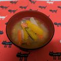 龍青空ママ's cooksnap of when they made 簡単♡かぼちゃ、人参、大根の味噌汁♡.