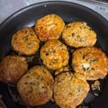 wakamelon's cooksnap of when they made 豆腐と鶏ひき肉だけで簡単つくねハンバーグ.