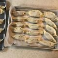 Ruriluru's cooksnap of when they made 手作り餃子★簡単最速★汚れない包み方.