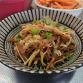 京ん家's cooksnap of when they made 簡単ダイエット！ピリ辛こんにゃくとエノキ.
