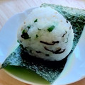 ケコハル's cooksnap of when they made ◇塩昆布と青ねぎとごまのおにぎり◇.