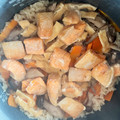 ゆかりりりー's cooksnap of when they made 絶品☆鮭はらすの炊き込みご飯・釜めし風♪.