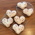 わんた♪'s cooksnap of when they made ✿桜色✿ハート型の白パン❤.