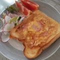 ☆ｷｬｻﾘﾝ☆'s cooksnap of when they made くりぬき食パンでハムチーズエッグトースト.