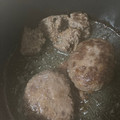 ふぁんころ's cooksnap of when they made 元ステーキ職人が教えるハンバーグの焼き方.