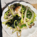 ちゃちゅ2's cooksnap of when they made 簡単☆豆苗としめじともやしのわかめナムル.