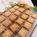 ららみ★'s cooksnap of when they made やめられない。とまらない。ごまクッキー.
