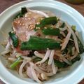 ばたみそーぱん☆'s cooksnap of when they made 豚バラニラもやし中華春雨炒め.