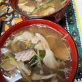猫のミイヤ's cooksnap of when they made サバ缶とまいたけのみそ汁.