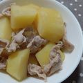 まぶたん's cooksnap of when they made じゃがいもと豚肉の煮物(粉吹き風に).