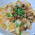kaori238's cooksnap of when they made 新玉ねぎ＆しめじ♪バター醤油ソテー.
