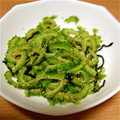 ヘーヤン's cooksnap of when they made とーっても簡単！ゴーヤの塩こんぶ和え.