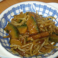 えみーろ's cooksnap of when they made もやしとかぼちゃのカレールー炒め.