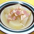 さとみわ's cooksnap of when they made 体あったか☆大根の梅コンソメ煮.