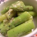 tomokoshiawase's cooksnap of when they made 緑のアスパラナムルちゃん.