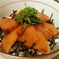福福弐番館's cooksnap of when they made ブリの漬け丼　ニンニク醤油かけ。。。.