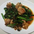 よっしぃきーすけ's cooksnap of when they made 超簡単☆鶏肉とインゲンの醤油おかか炒め.
