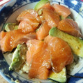 ★ままちｬん★'s cooksnap of when they made ひとひねり！で簡単絶品☆海鮮丼.