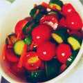 smilemiyo's cooksnap of when they made 漬けもの風！きゅうりとトマトのあえもの.